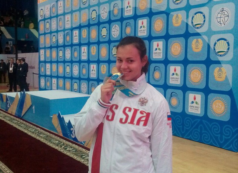 Студентка ФФК выиграла всероссийские соревнования по гиревому спорту