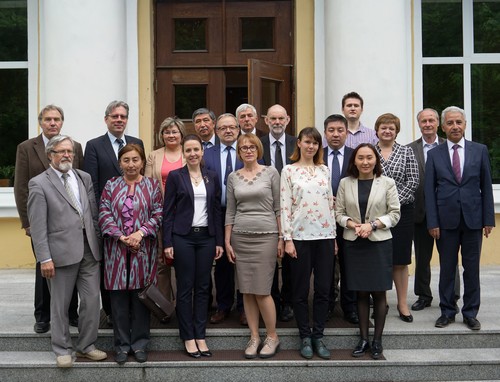 На совещании Межгосударственного совета по гидрометеорологии. На фото Валентина Горбатенко – в первом ряду, в центре. 