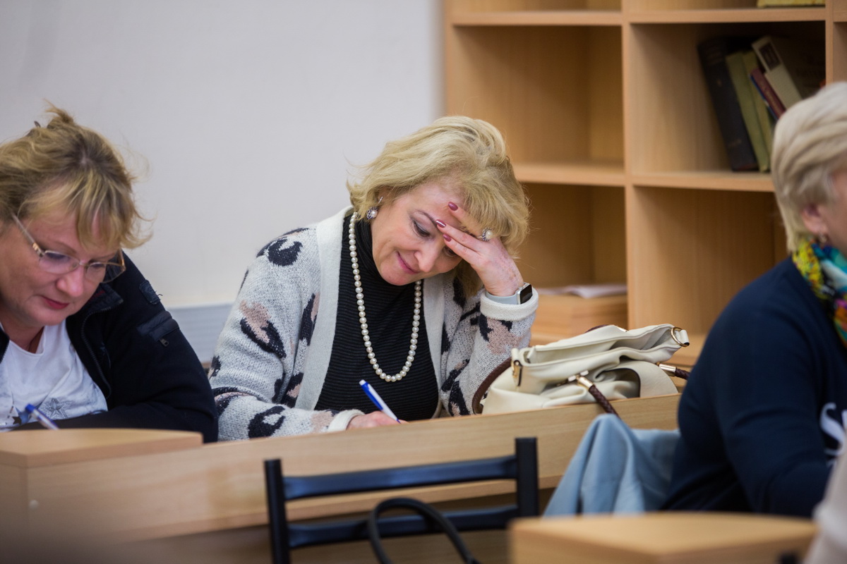 Томск газета жизнь 2004 года. Газета томск. Работа в томске пенсионерам от прямых. Работа в томске пенсионерам от прямых. Тамара алексеевна ерисова томский пенсионер.