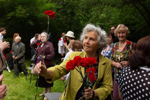 В ТГУ возложили цветы к памятнику павшим в Великой Отечественной