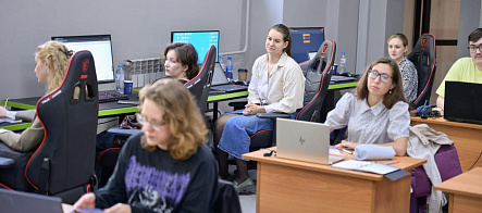 ТГУ и AIRI набирают студентов томских вузов на стажировку по ИИ в химии