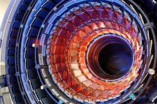 Ученые ТГУ: ATLAS открыл распады бозона Хиггса на два b-кварка