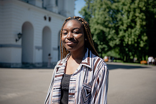 Выпускница ТГУ из Нигерии защитила диплом о политическом дискурсе