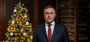 Глава Минобрнауки РФ Валерий Фальков поздравляет с наступающим 2026 годом